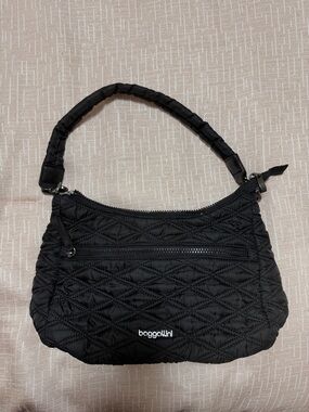 Baggalini shoulder bag